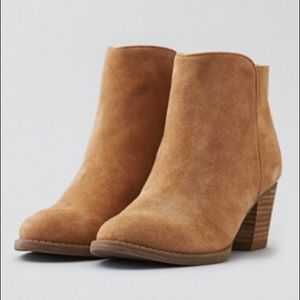 American Eagle Back Zip Bootie